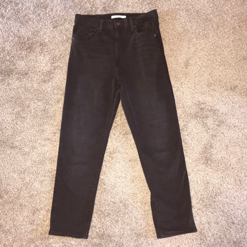Black Cropped Levi Strauss Jeans